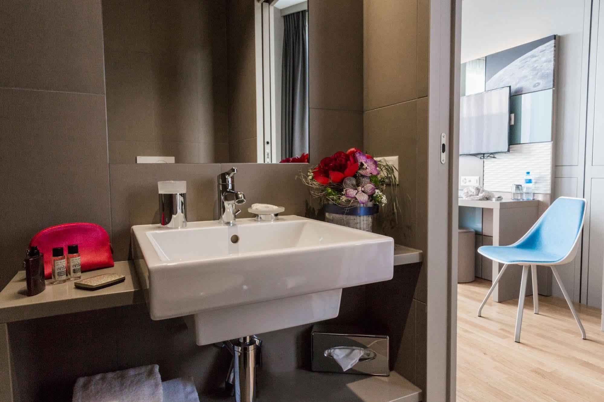 Discovery Hotel 3* Superior Crissier Exterior photo